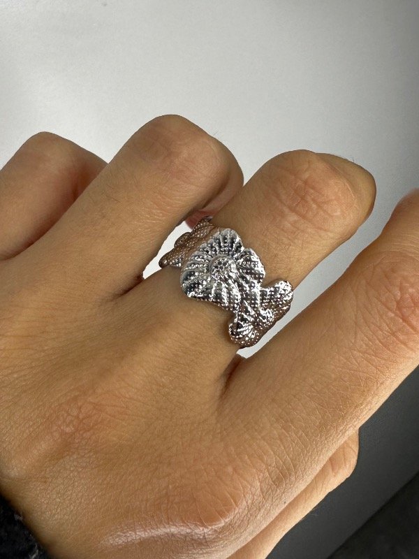 Producto - Anillo flor aq