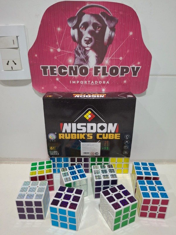 Producto - Cubo mágico holagramado