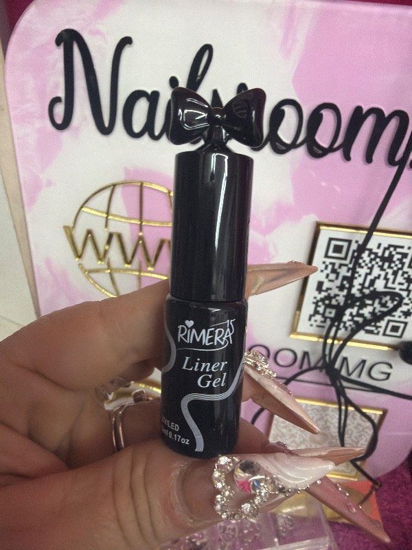 Producto - Esmalte liner negro rimera