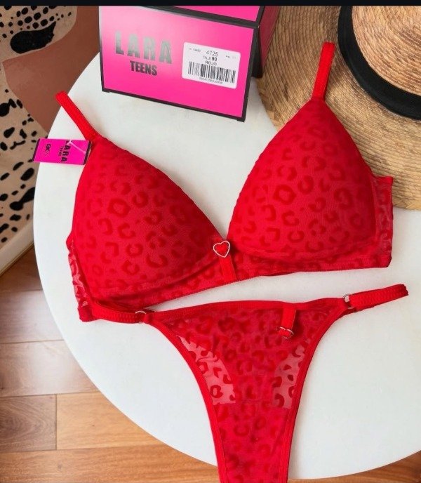 Producto - Triangulito soft print rojo T.100