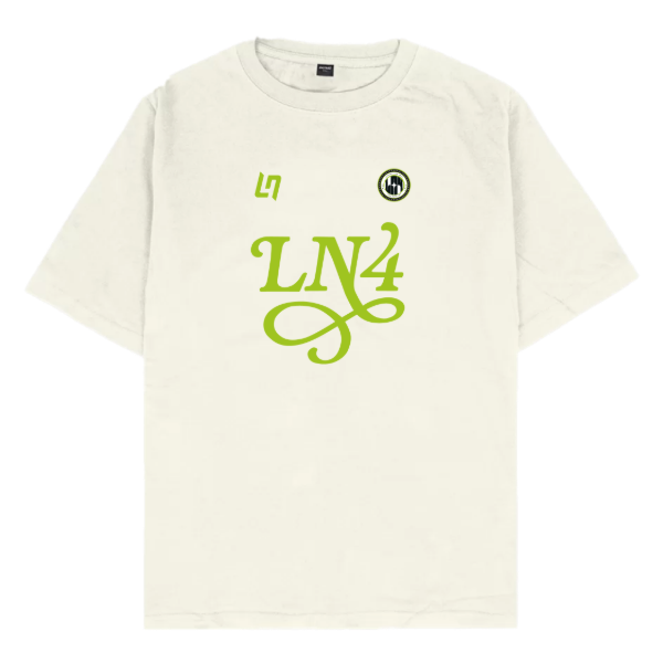 Remera over Cremita Lando Norris