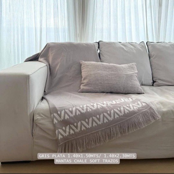 Producto - Manta chale modelo Trazos gris chica