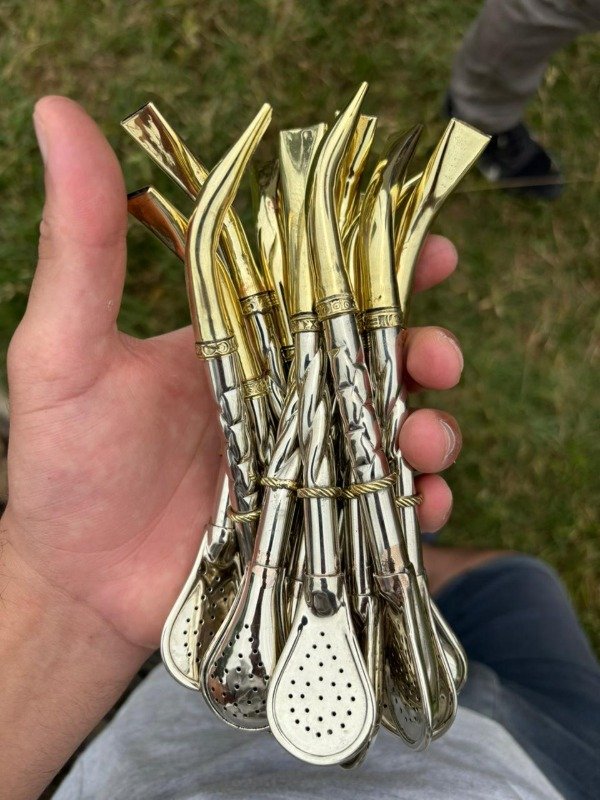 Producto - bombillon, caño grueso de alpaca, pico de bronce, pico de loro