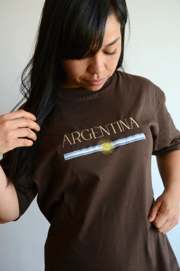 Producto - Remera Oversize Unisex Bordada ARGENTINA EN EL PECHO