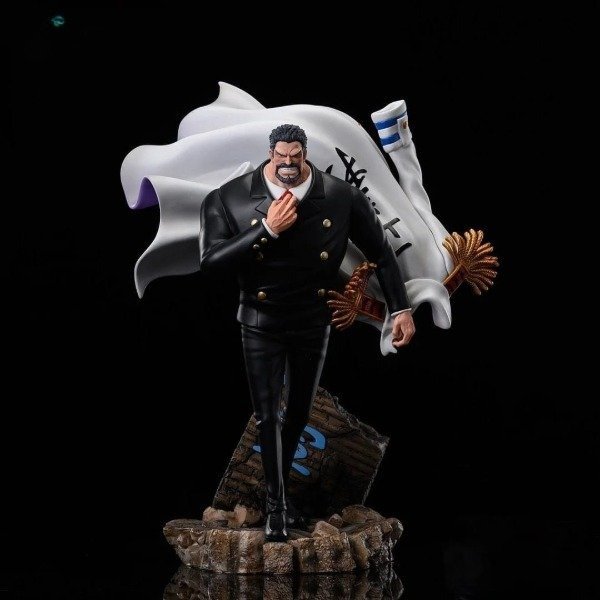 Producto - Diorama Mokey D. Garp con cabeza intercambiable - One Piece 43cm