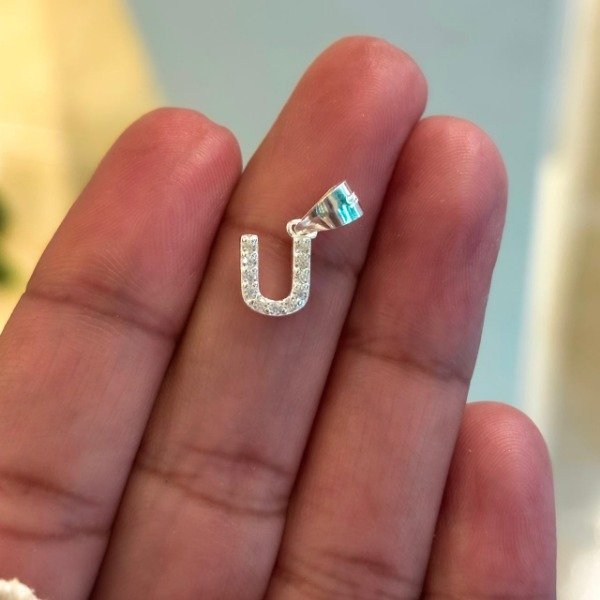 Producto - Letra U de plata con cubics (cod. 747)