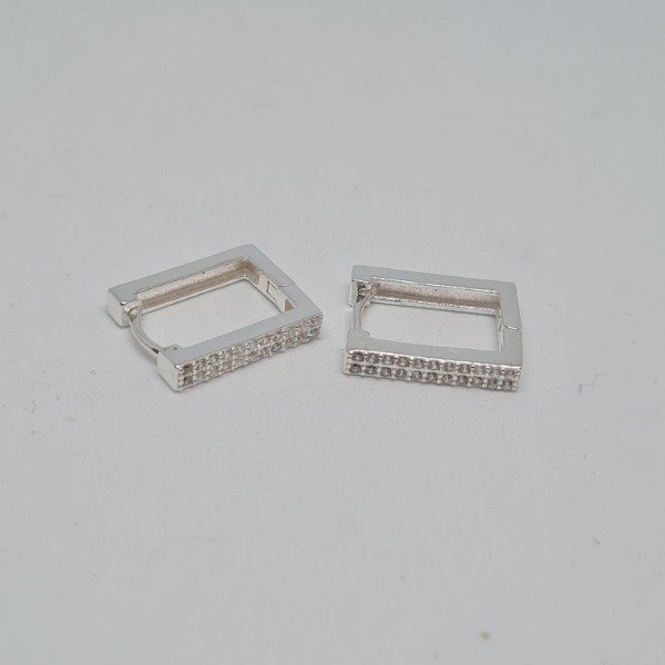 Producto - Argolla rectangular con cubic