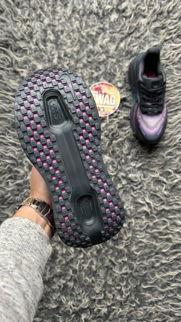 Producto - AIR MAX VOMERO BLACK SAPPHIRE ROSE - 4