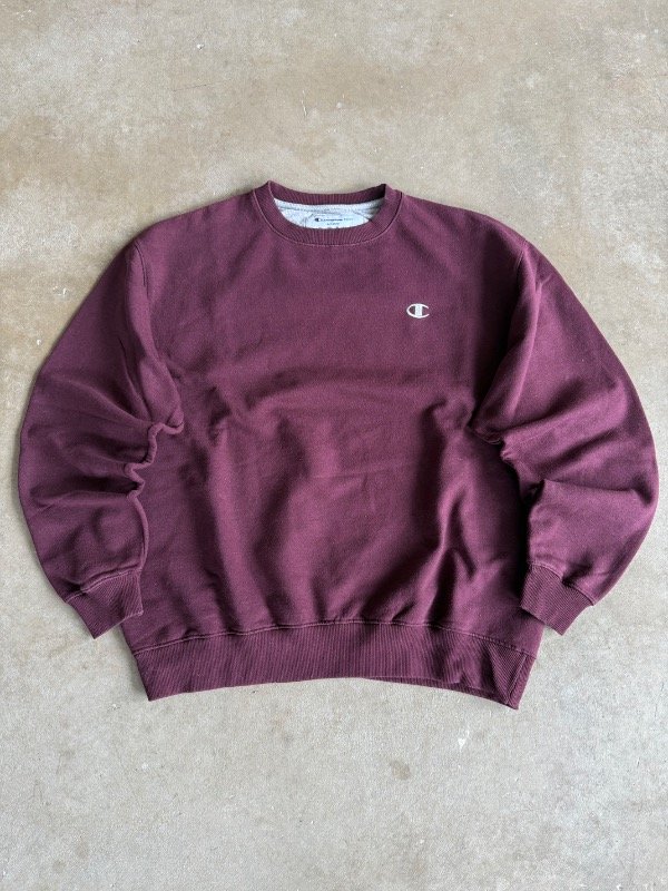 Producto - Crewneck Champion vino
