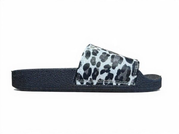 Producto - Sandalia efecto cuero print gris