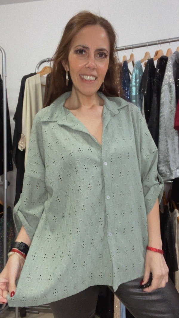Producto - Camisa Broderie Verde Oliva Transferencia 39.865 Amplia 130 cm