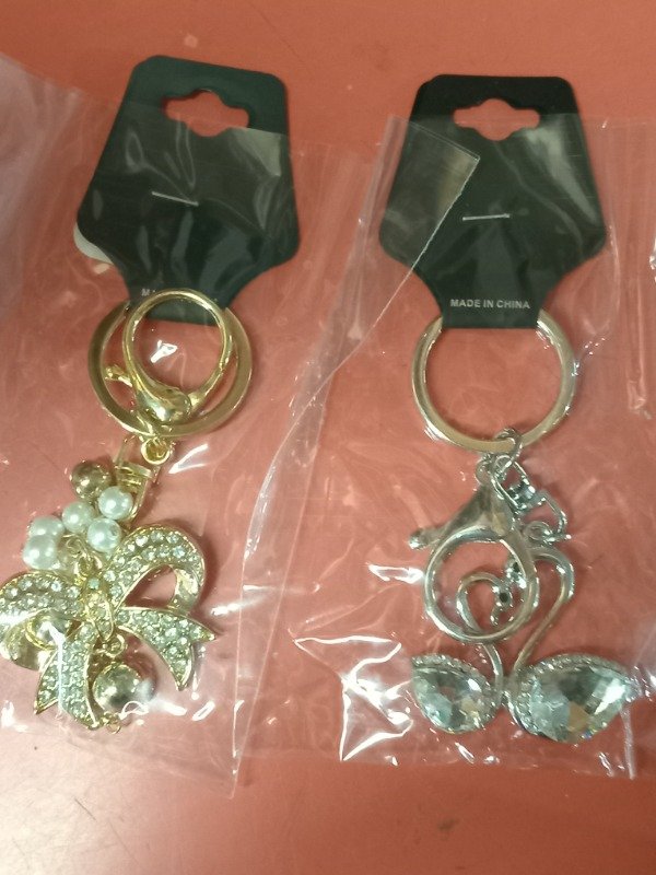 Producto - Llaveros de cartera Stras