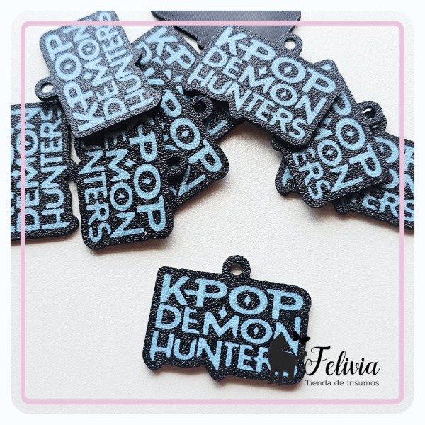 Producto - Dije Demon Hunters 3D
