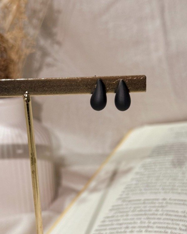 Producto - Aros pasantes gota negra
