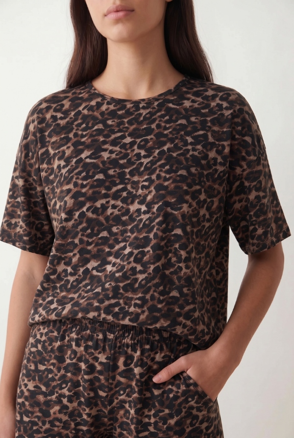Producto - FERAL PIJAMA REMERA M/C Y SHORT CON BOLSILLOS - 1