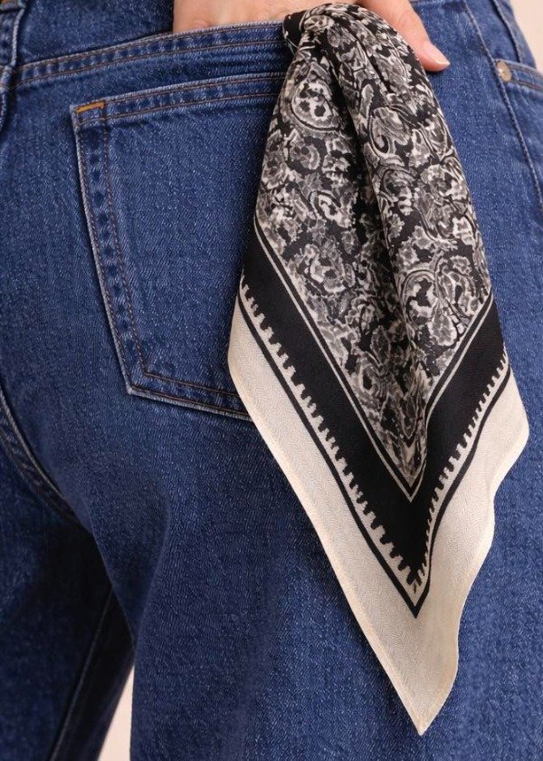 Producto - Pañuelo Afri Negro