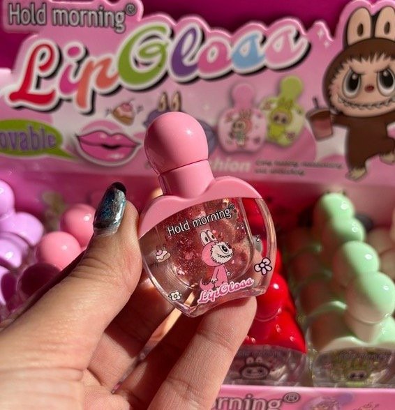 Producto - LIP GLOSS LABUBU HOLD MORNING