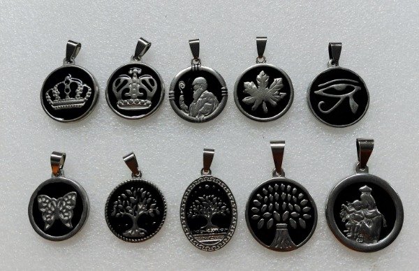 Producto - Dije acero c/esmalte y aplicación d y p DNB 4/26