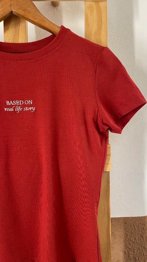 Producto - BÁSICA BORDADA (2 colores)