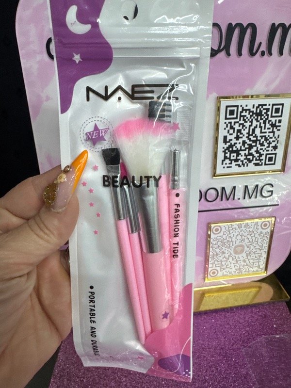 Producto - Brochas para maquillaje naez rosas