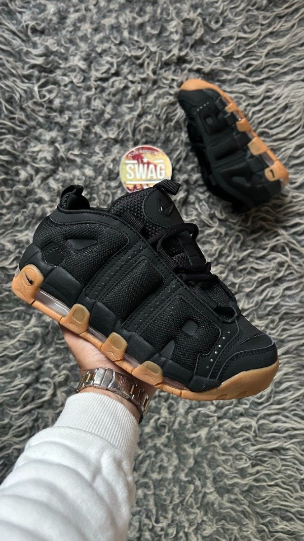 Producto - AIR MORE UPTEMPO LOW BLACK GUM