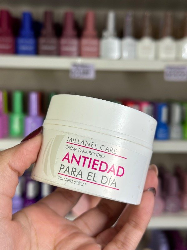 Producto - CREMA ANTIEDAD (Mill)