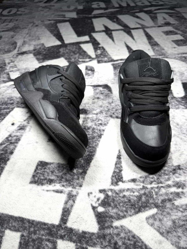 Producto - JORDAN 4 RM "black" - 4