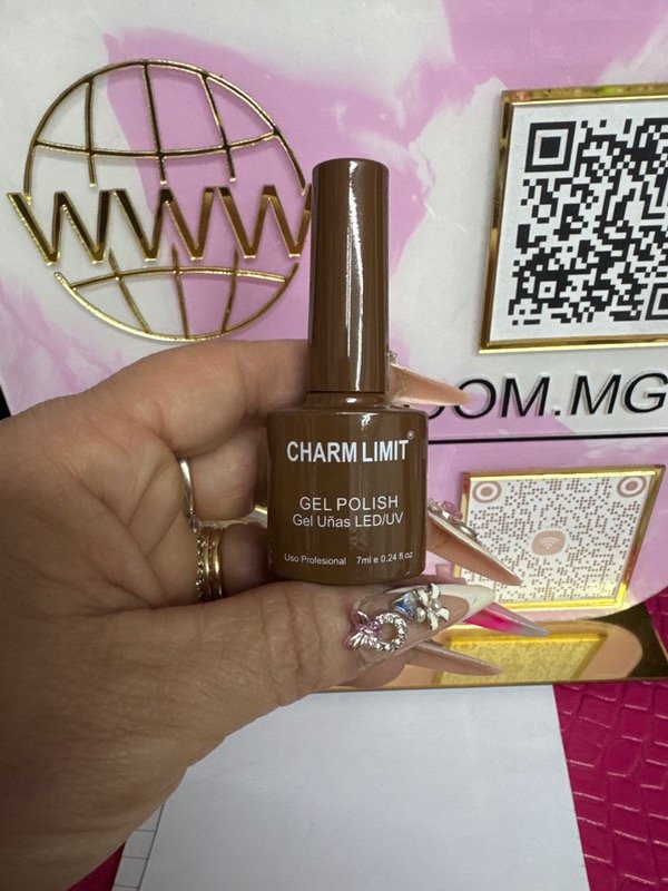 Producto - Esmalte charm limit aprobado color dulce de leche N30