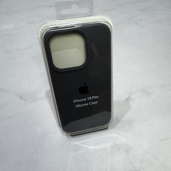 Producto - 15 PRO SILICONE CASE 3