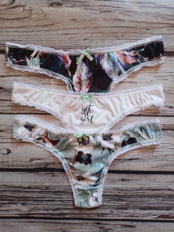 Producto - LESS PENSAMIENTO