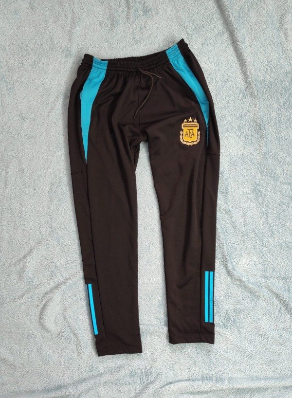 Producto - JOGGING ARGENTINA NEGRO