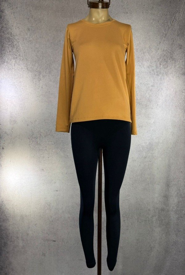 Producto - PROMO CALZA + REMERA TERMICA MARRON