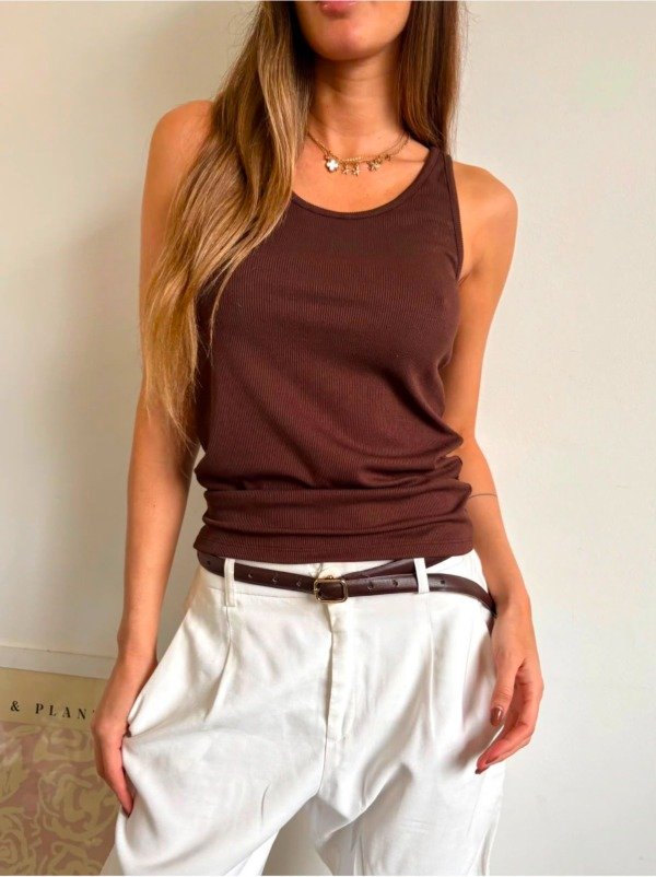Producto - Musculosa niza choco