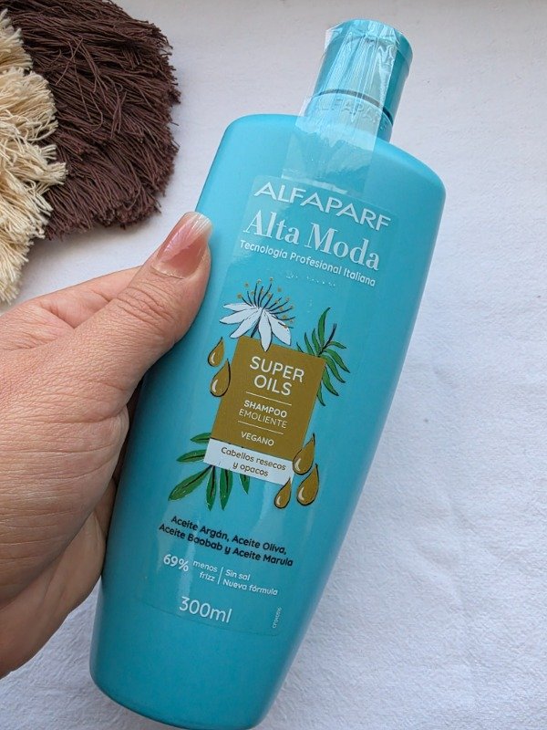 Producto - Shampoo Vegano para cabellos opacos Super Oil Alta Moda por 300gr