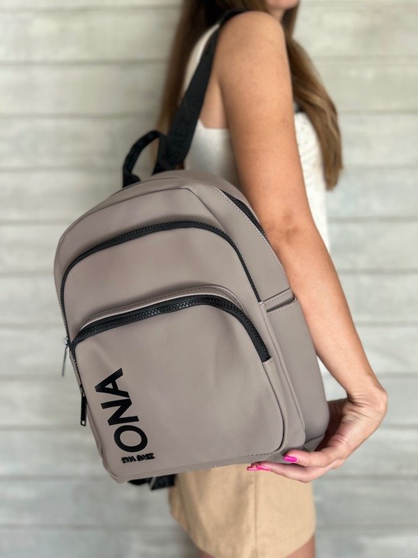 Producto - Mochila Ludmi Visón
