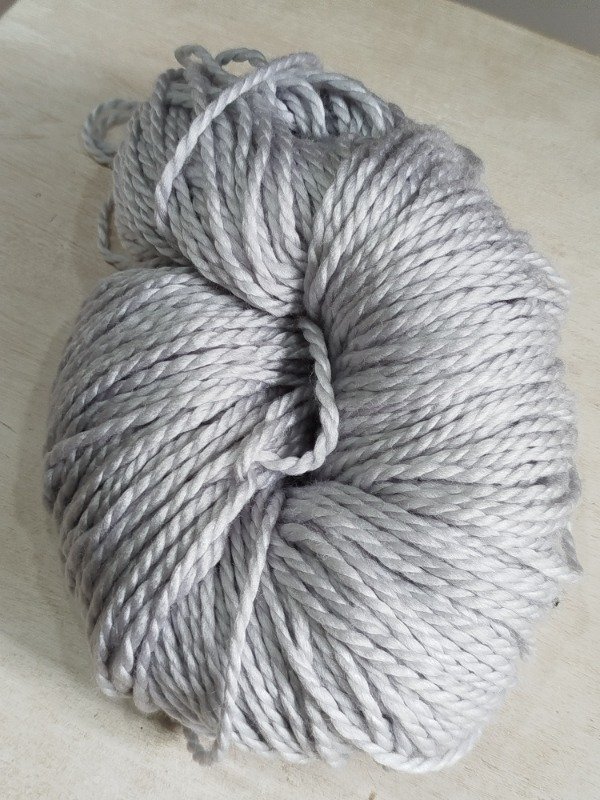 Producto - 0006 GRIS PERLA ROMA GRUESO (VELETA)