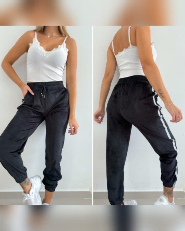 Producto - Jogger Plush Negro
