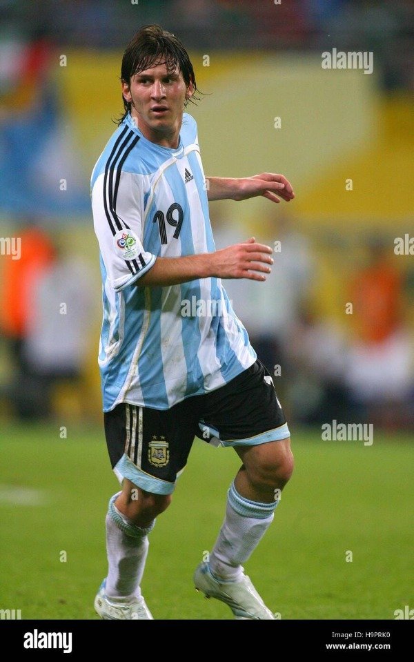 Producto - CAMISETA AFA IMPORTADA TITULAR RETRO 2006 #19 MESSI - 4