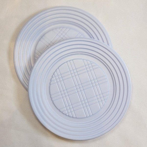 Producto - Platos plasticos chicos color celeste pastel 17x17cm x48un