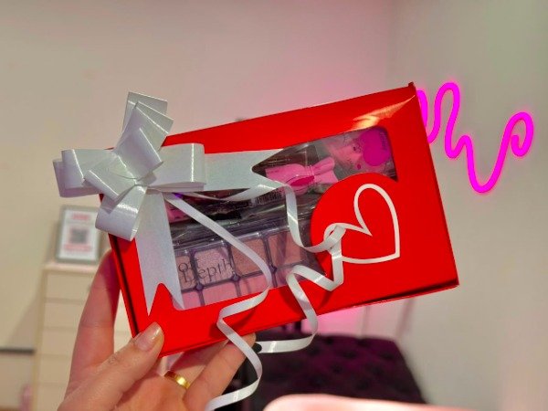 Producto - Box de regalo Combo con 18 productos