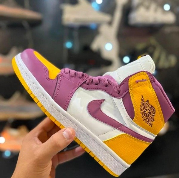 Producto - JORDAN RETRO 1