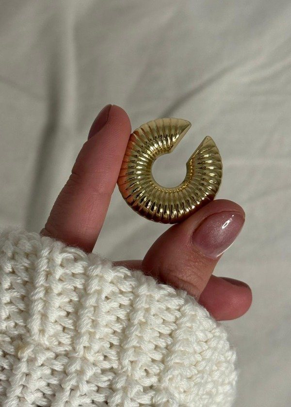 Producto - EAR CUFF RAYADO