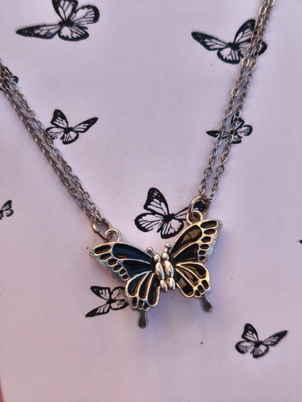 Producto - Collares Mari blanco o negro - 3