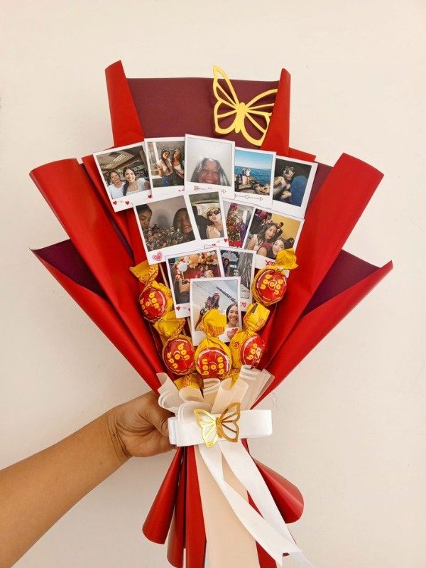 Producto - Ramo polaroid con bombones