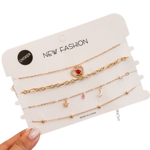 Producto - Set de 4 cadenitas doradas corazón con perlas
