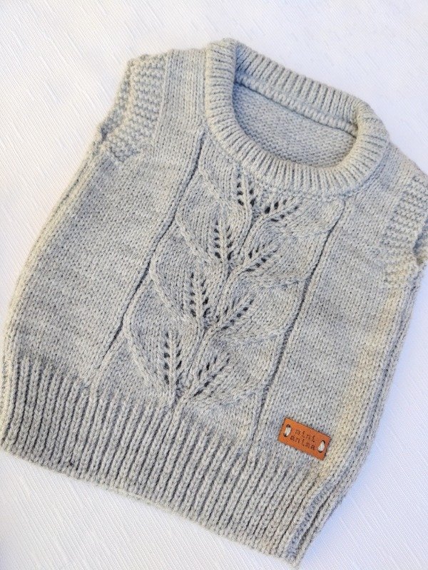Producto - CHALECO CALADO GRIS