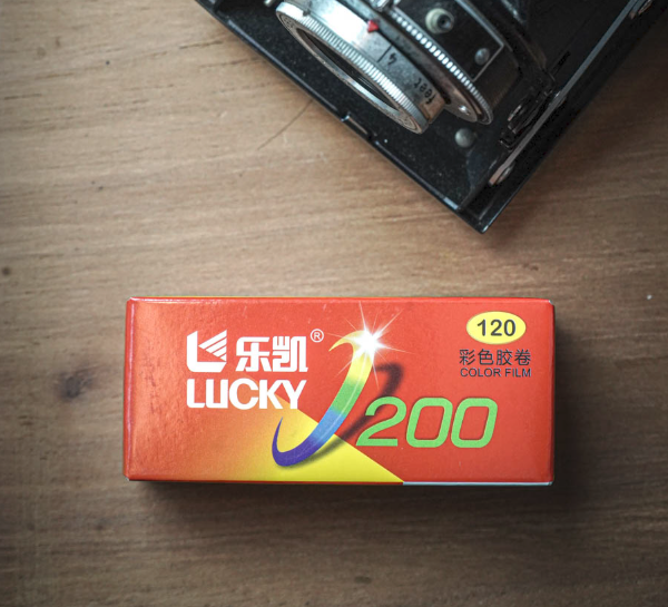 Producto - Lucky Color 200 (120 - formato medio)