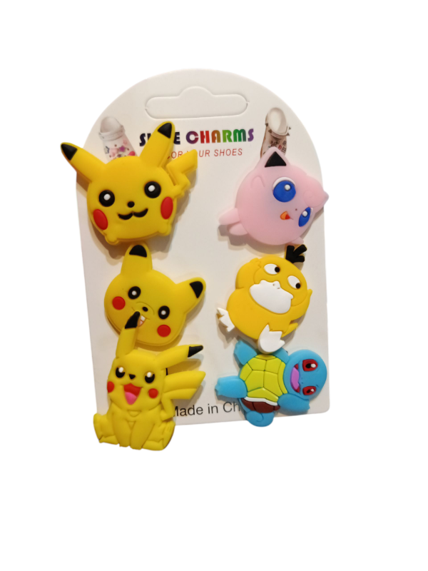 Producto - Pins para crocs Pikachu