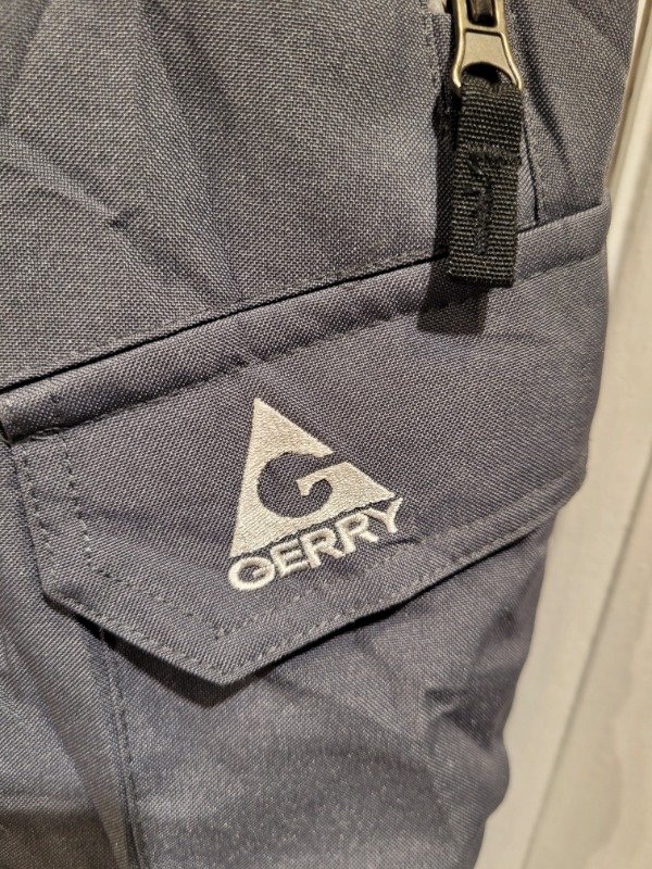 Producto - Pantalón de ski GERRY gris con trampa de nieve Talle 6 años - PRECIO: 120X - 6