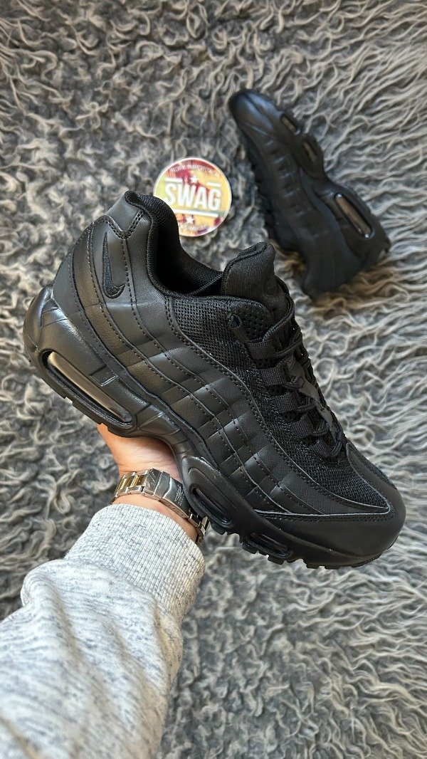 Producto - AIR MAX 95 TRIPLE BLACK